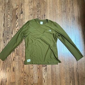 Tracksmith Van Cortlandt Long Sleeve - M